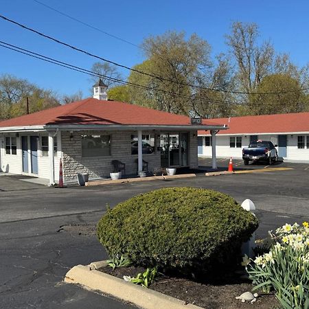 Chisholm'S Motor Inn 소거스 외부 사진